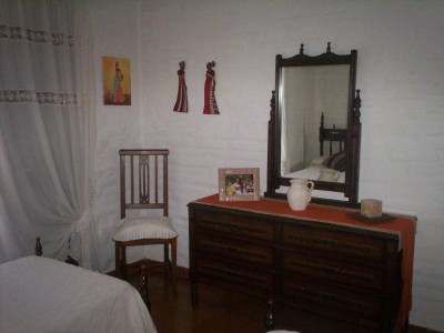 Casa con salida al río, Tanti