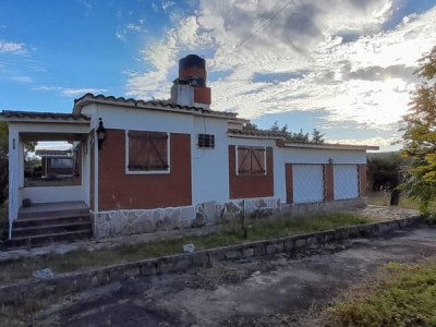 CASA A LA VENTA EN TANTI- CALLE RIO COSQUIN- SAN MIGUEL