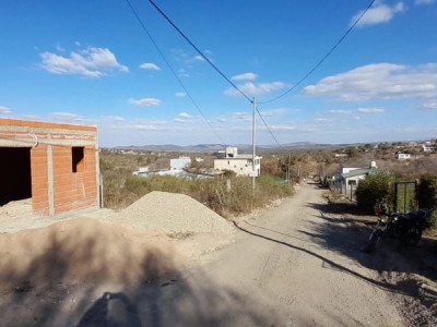 TERRENO A LA VENTA EN TANTI- BARRIO LA LOMITA