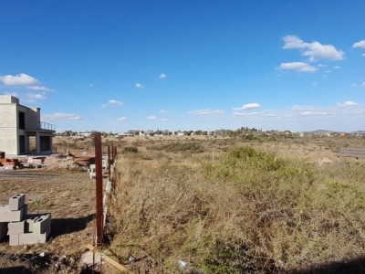 TERRENO A LA VENTA EN TANTI- BARRIO LA LOMITA