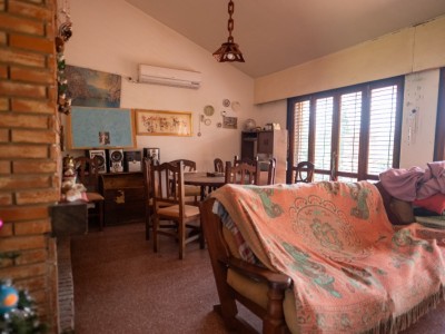 TANTI- CALLE IRLANDA- VILLA DOUMA