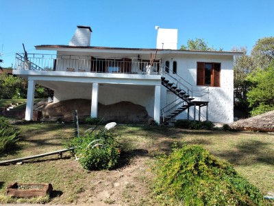 CASA FONDOS AL RIO- TANTI- CENTRO