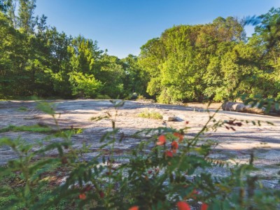 IMPORTANTE COMPLEJO DE CABAÑAS EN TANTI