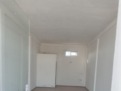 4 LOCALES COMERCIALES SOBRE RUTA 28- (ESQUINA LOS GIRASOLES)