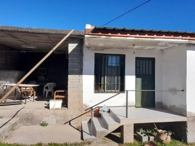 CASA A LA VENTA EN TANTI- CALLE EL TORDO