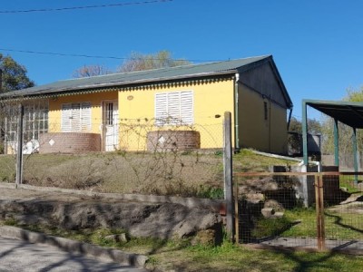 CASA EN VENTA EN TANTI- BARRIO TANTI SIERRAS- CALLE REPUBLICA DOMINICANA