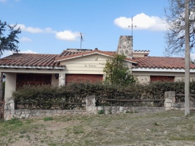 BARRIO MARI- MAT- SOBRE CALLE MARI- MAT- TANTI