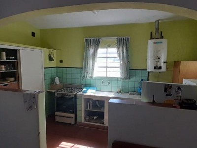 CASA A LA VENTA EN TANTI- CENTRO CALLE SANTIAGO DEL ESTERO