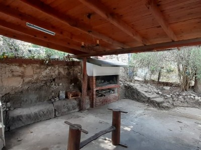 TANTI- BARRIO LA CASCADA- CALLE MONSEÑOR D ANDREA