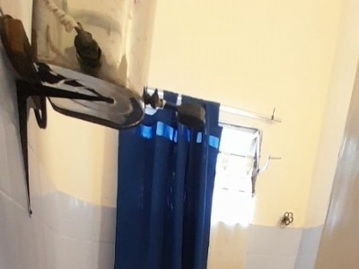 CASA EN VENTA- CALLE NEUQUEN- TANTI CENTRO