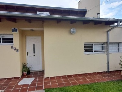 CASA EN VENTA EN TANTI- CALLE MENDOZA- CENTRO