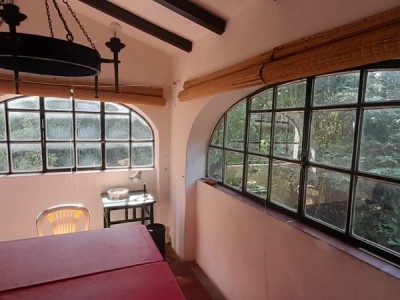 CASA TRADICIONAL CON FONDOS AL ARROYO TANTI