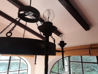 CASA TRADICIONAL CON FONDOS AL ARROYO TANTI