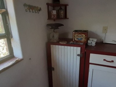 CASA TRADICIONAL CON FONDOS AL ARROYO TANTI